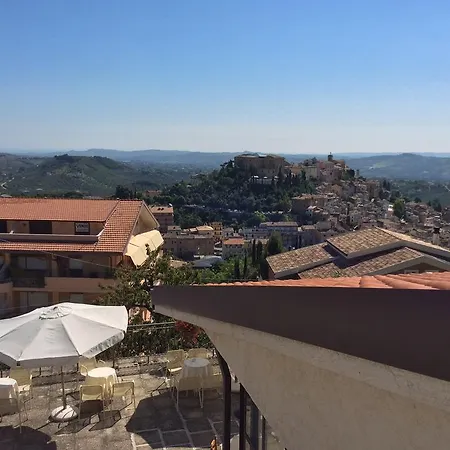 Loreblick Panzió 3*